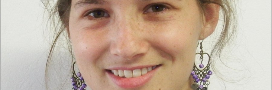 Monique Grebe, â€˜n oudleerder van Gansbaai Academia wat uitstekend op universiteit vaar